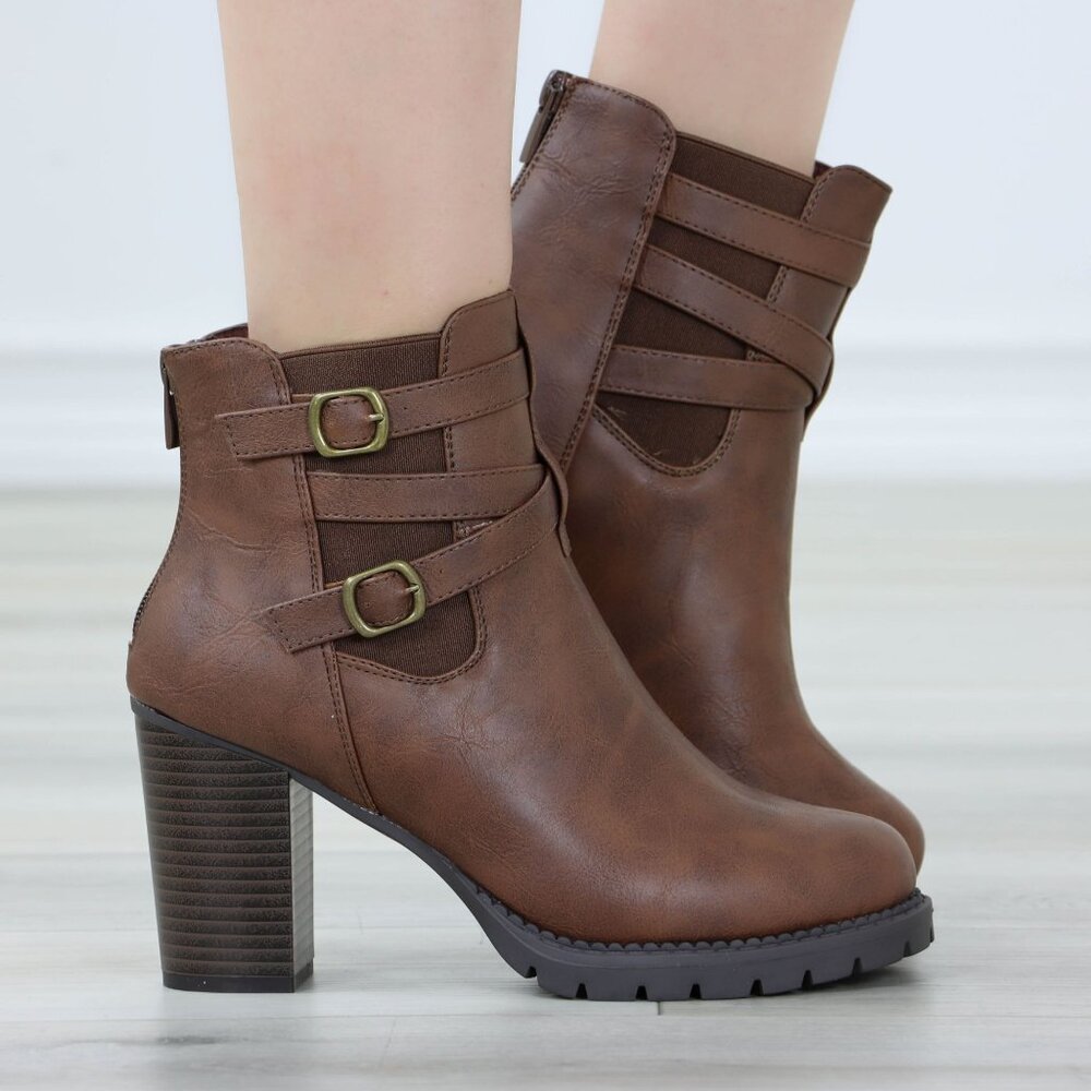 Brown Ankle Boots Chunky Lug Block Heel Synthetic Leather Round Toe - Picture 4 of 13